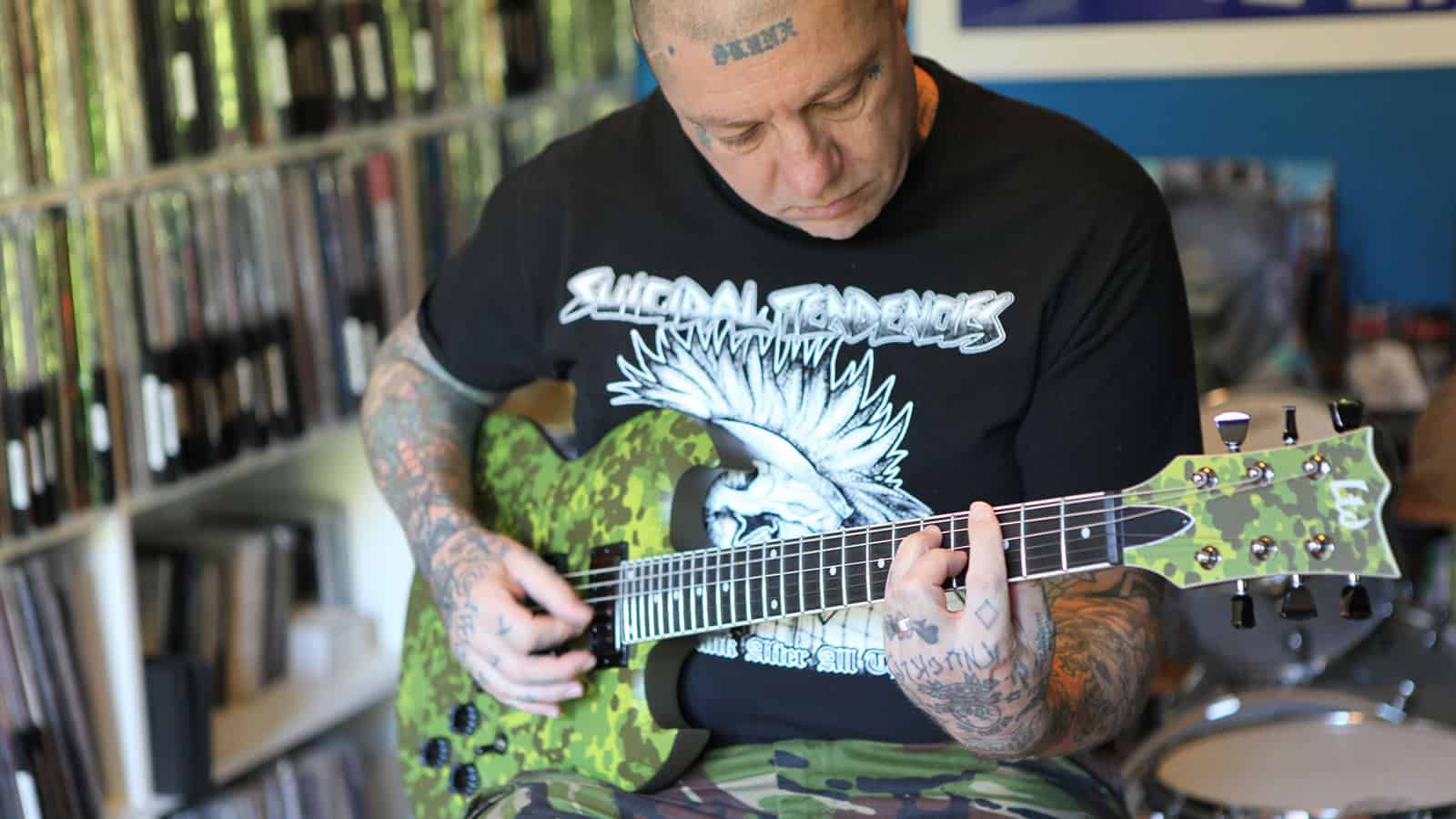 LARS FREDERIKSEN (Rancid): il singolo di debutto da solista “God And Guns”