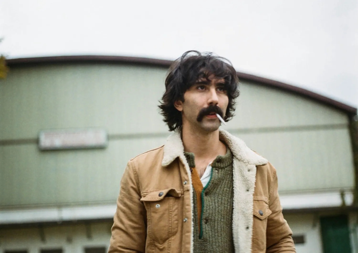 ANDREA LASZLO DE SIMONE: il nuovo singolo “Il momento migliore”