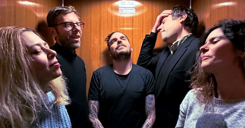 Realizzarsi attraverso la propria arte è un’illusione?: “Bottom of the Barrel”, il nuovo singolo dei Lowinsky