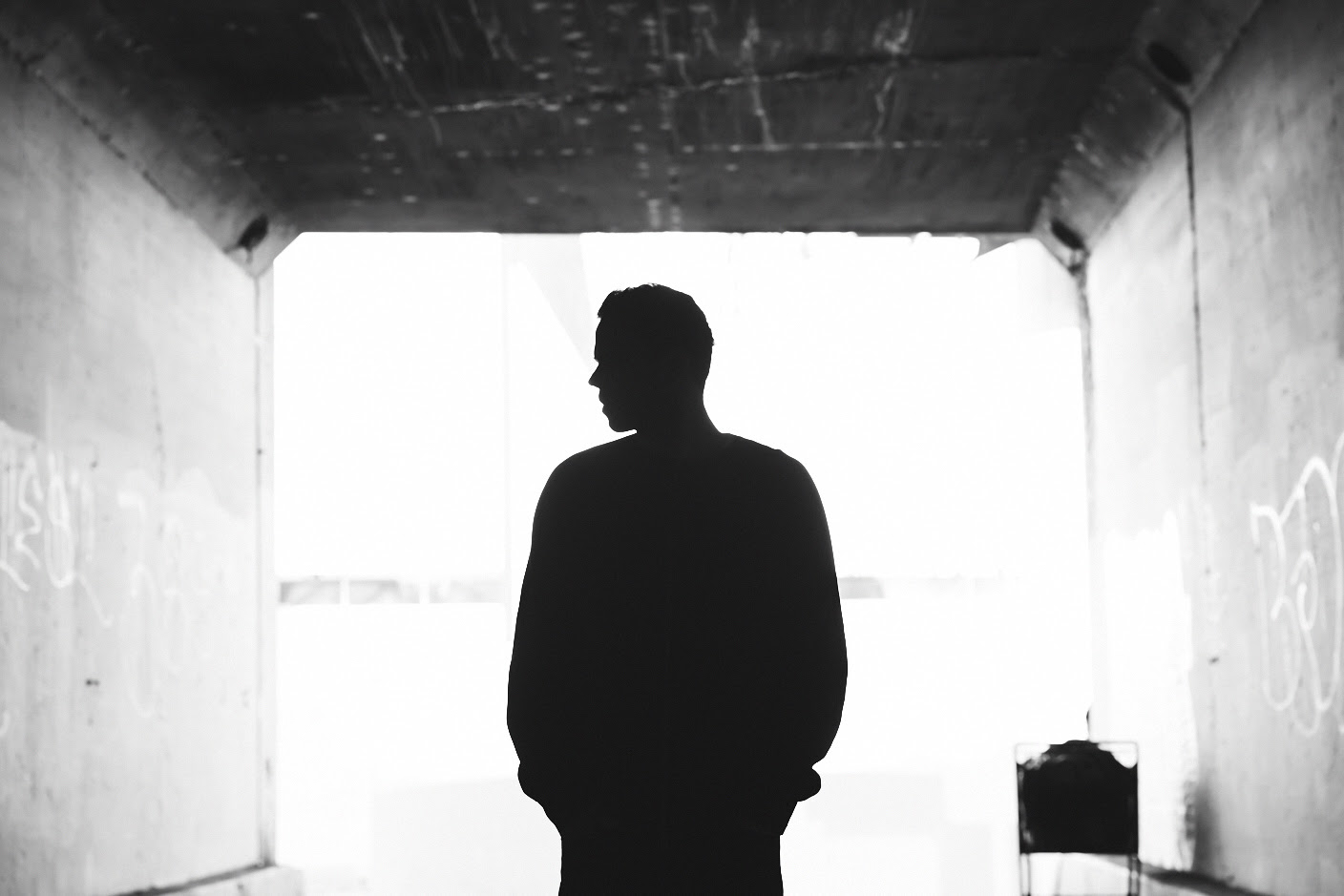 M83: a maggio il nuovo album “A Necessary Escape”