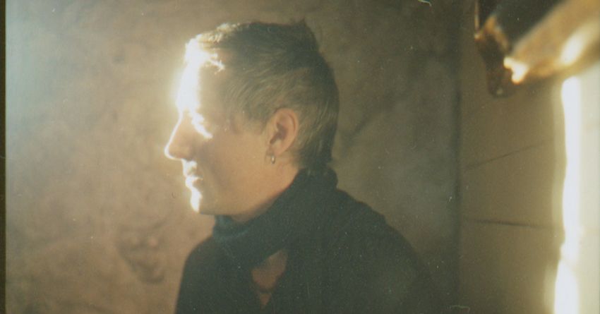 Un pianoforte in viaggio nel tempo e nello spazio: “Capri Clouds” è il nuovo album di Matti Bye