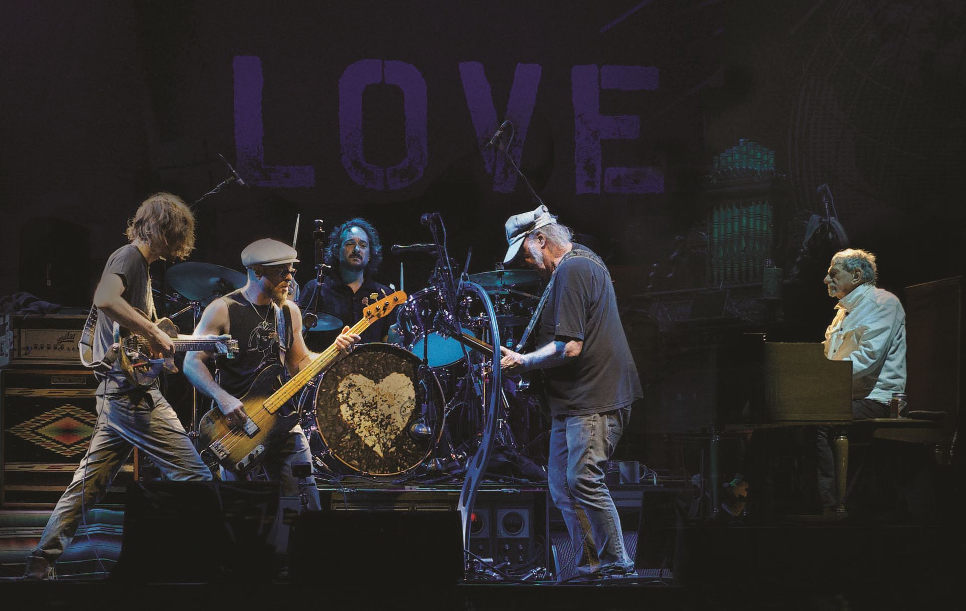 NEIL YOUNG & THE CHROME HEARTS: due date in Italia a luglio 2026