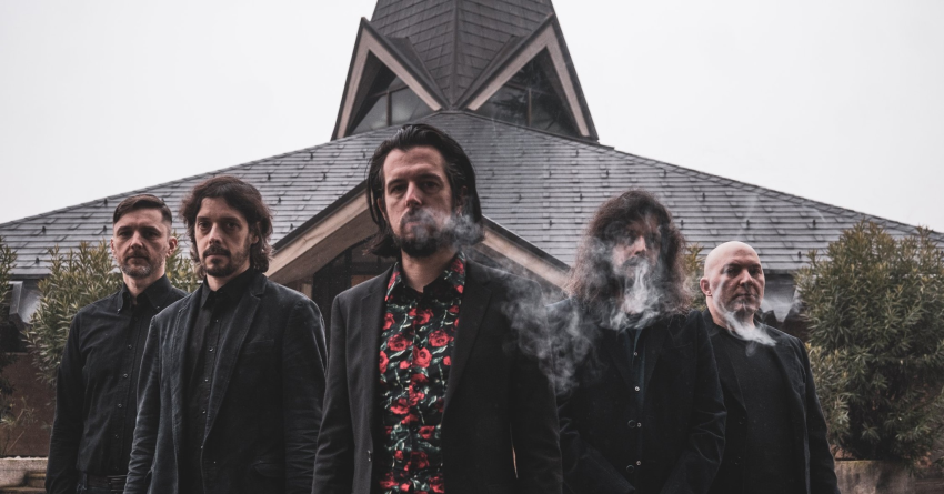 Première: NOMOTION – Elizabeth