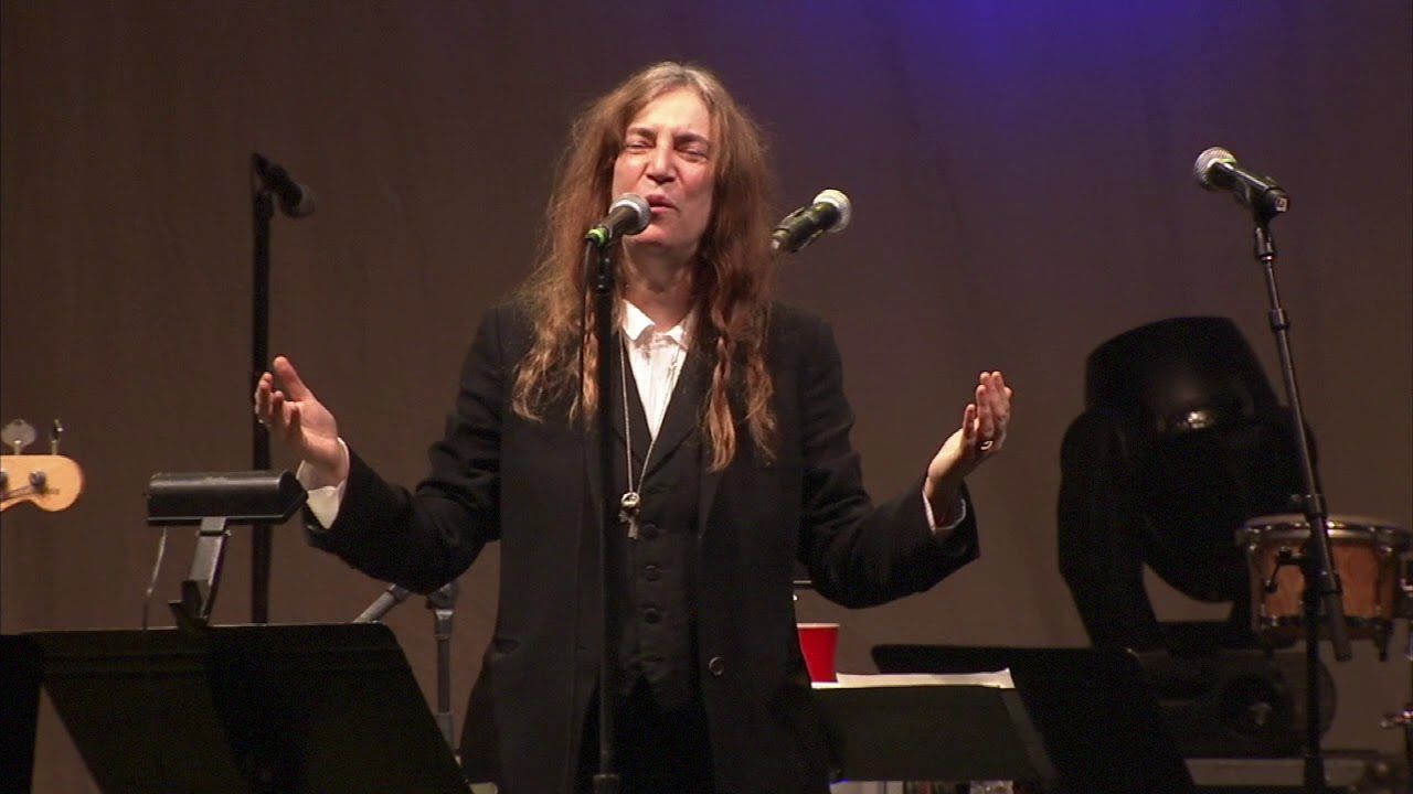 PATTI SMITH: 5 concerti reading in Italia a dicembre con Tony Shanahan