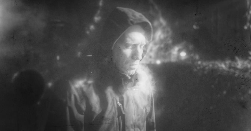 Première: PETROLIO – El Silencio