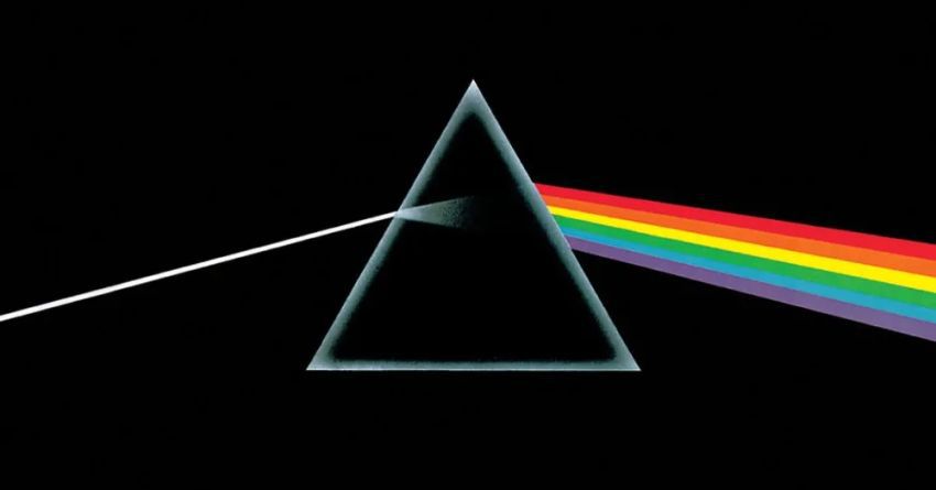 “The Dark Side Of The Moon”: un diamante pazzo dietro una porta chiusa