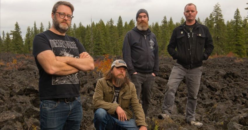 Torniamo alle origini ma non perdiamo la calma: intervista ai Red Fang