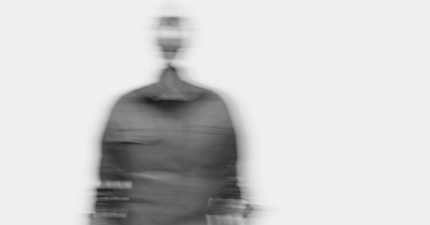 Première: SEB BRUN – Empty