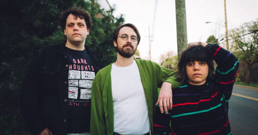 La musica scorre in un percorso immutabile e senza tempo: intervista agli Screaming Females