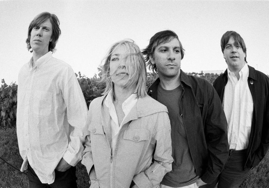 SONIC YOUTH: ad aprile il 12″ “Diamond Seas”