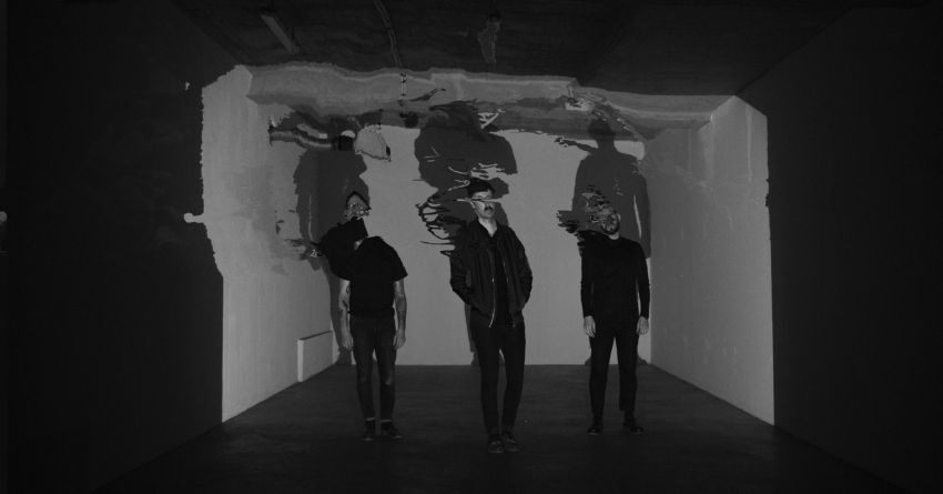 Video Première: SURE – Morrows