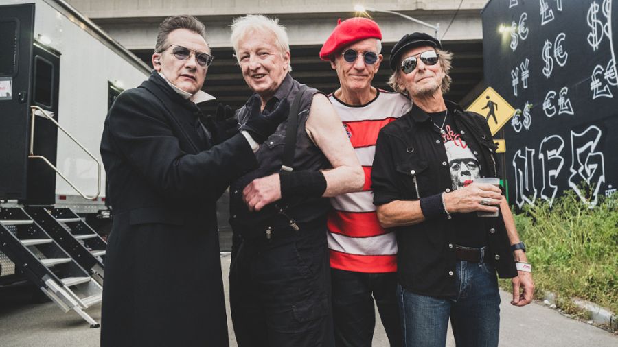 THE DAMNED: a gennaio il nuovo album di cover “Not Like Everybody Else”