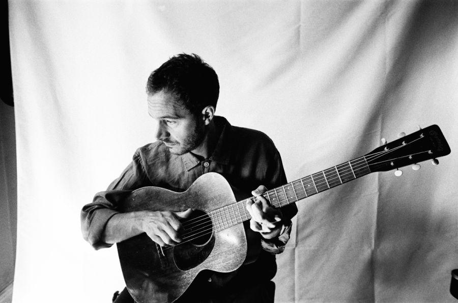 TOM SMITH (Editors): il primo brano solista “Lights Of New York City”