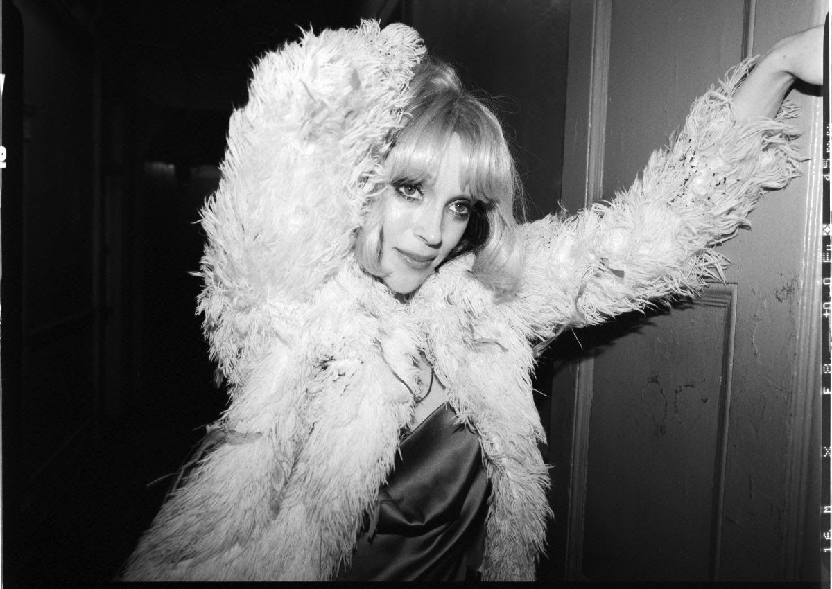 ST. VINCENT: il video del nuovo brano “The Melting Of The Sun”