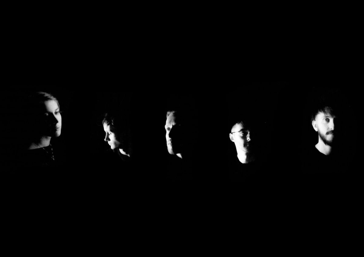 ROLO TOMASSI: il video del nuovo singolo “Cloaked”