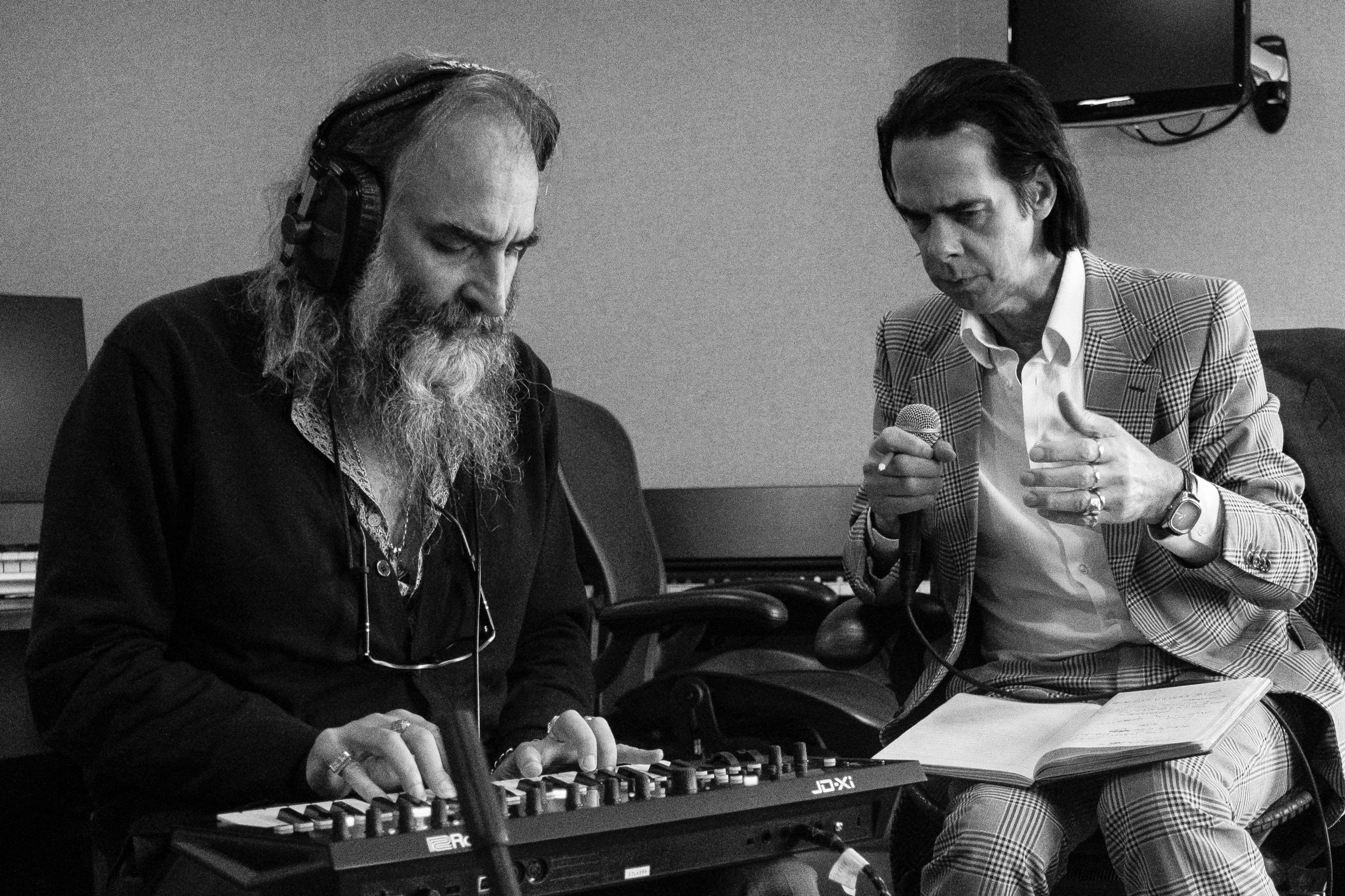 NICK CAVE & WARREN ELLIS: pubblicato il nuovo album “Carnage”