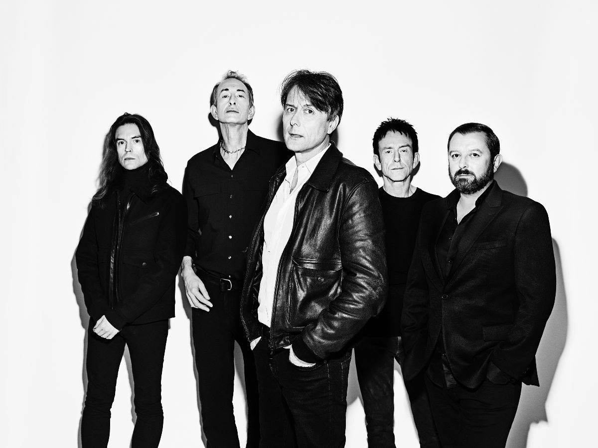 SUEDE: una data in Italia a marzo 2026