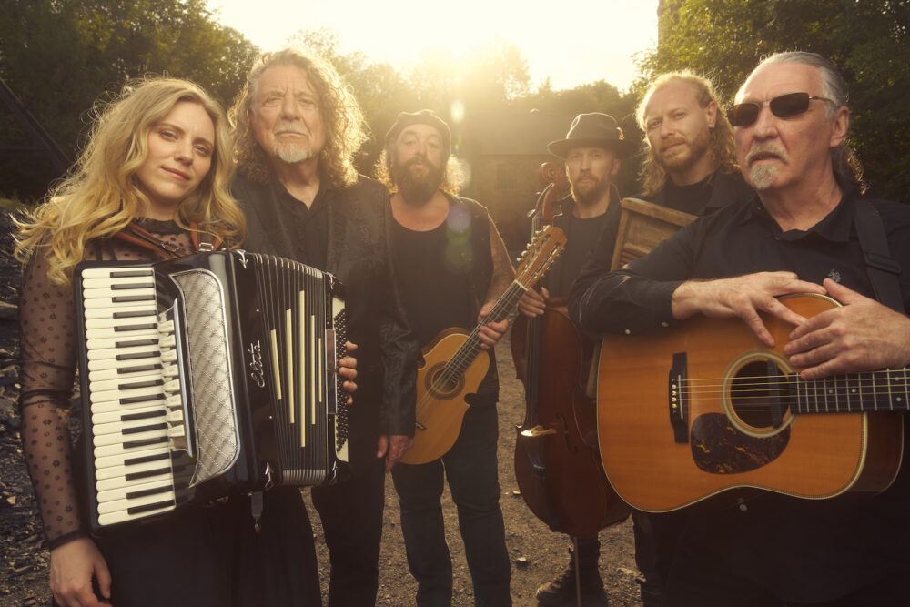 ROBERT PLANT: a settembre il nuovo album “Saving Grace”