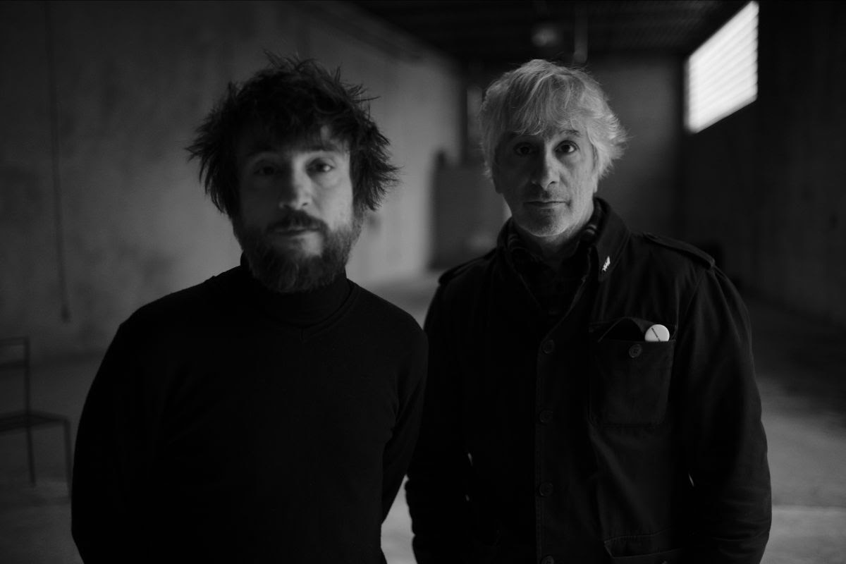 LEE RANALDO & RAÜL REFREE: il video del nuovo brano “Light Years Out”