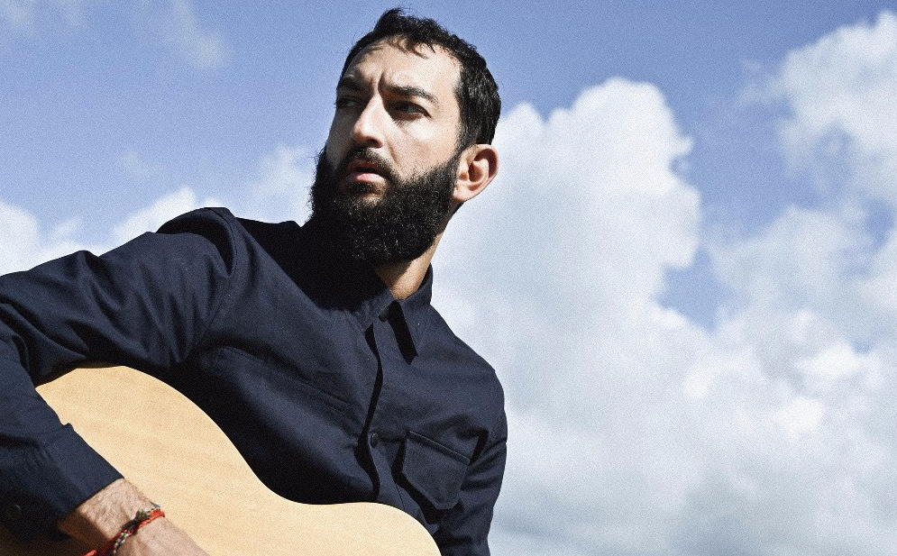 VASCO BRONDI: il nuovo brano “Va dove ti esplode il cuore”