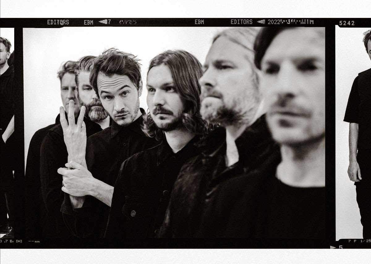 EDITORS: il nuovo singolo “Heart Attack”