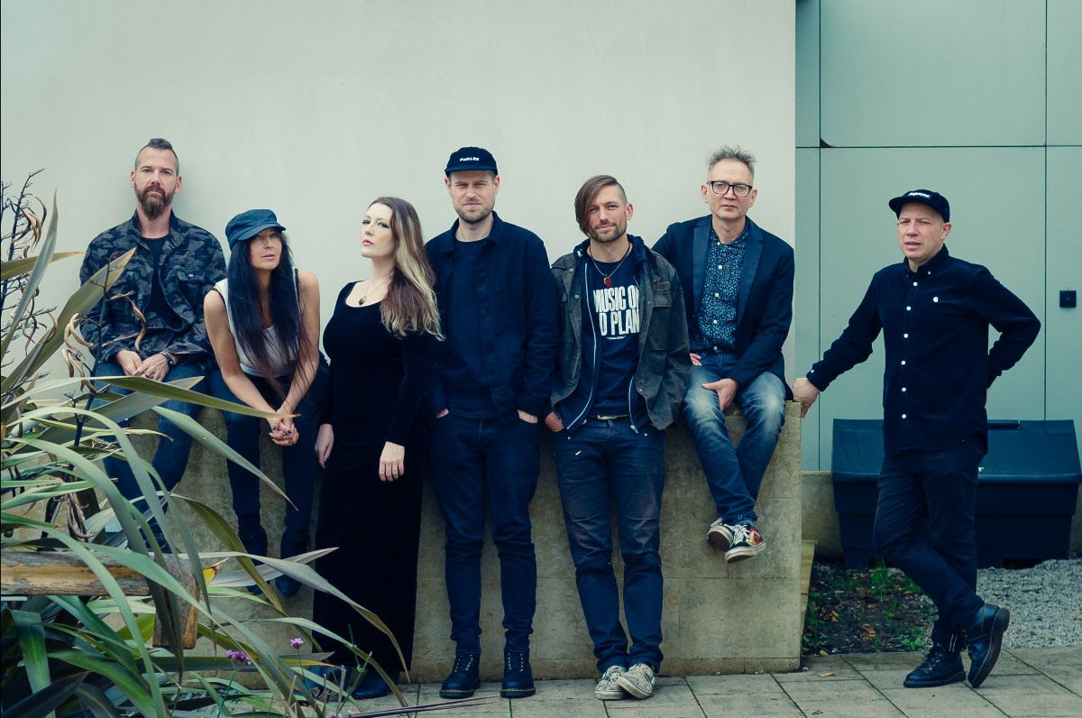 SILVER MOTH (Mogwai): ad aprile l’album di debutto “Black Bay”